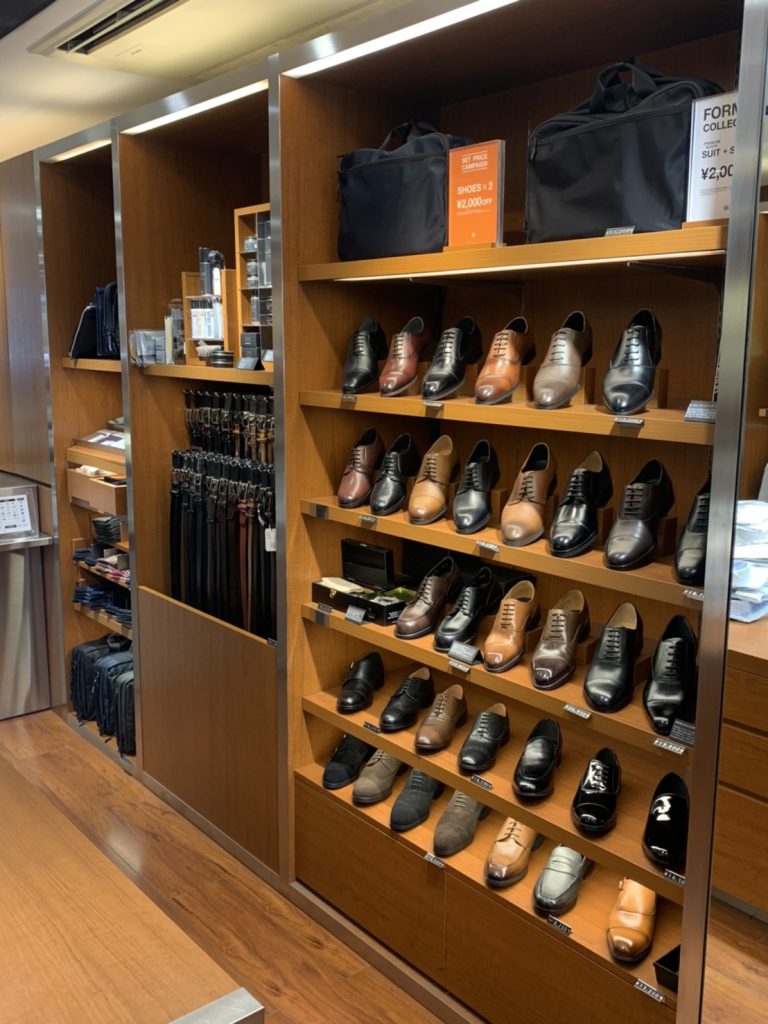 スーツセレクト名古屋錦シューズコーナー