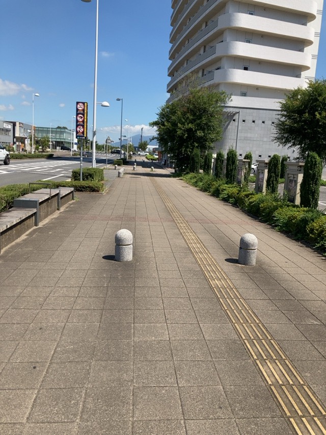 研究学園駅付近通路