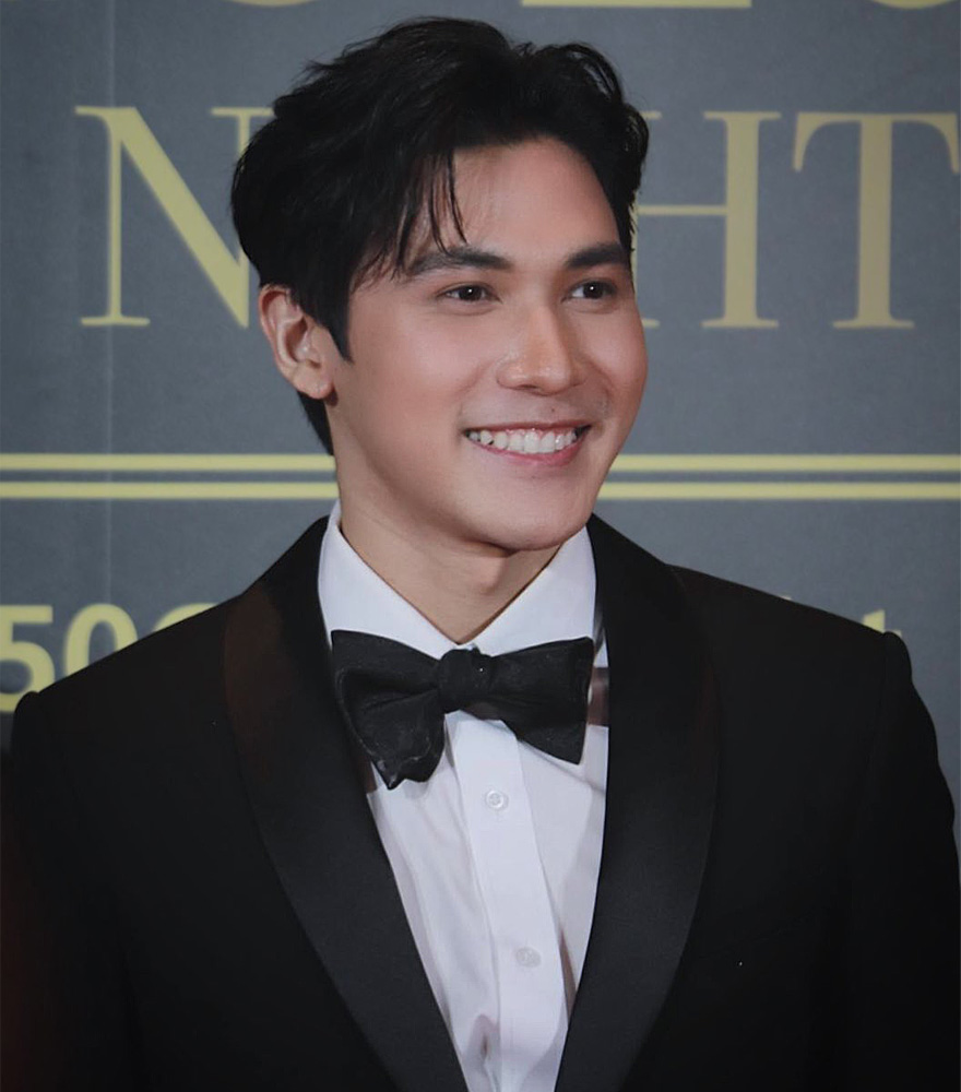คุณสมิธ ภาสวิชญ์ บูรณนัติ  นักแสดงดาวรุ่งจากช่อง 3  ในงาน Suptar 2550 GALA Night