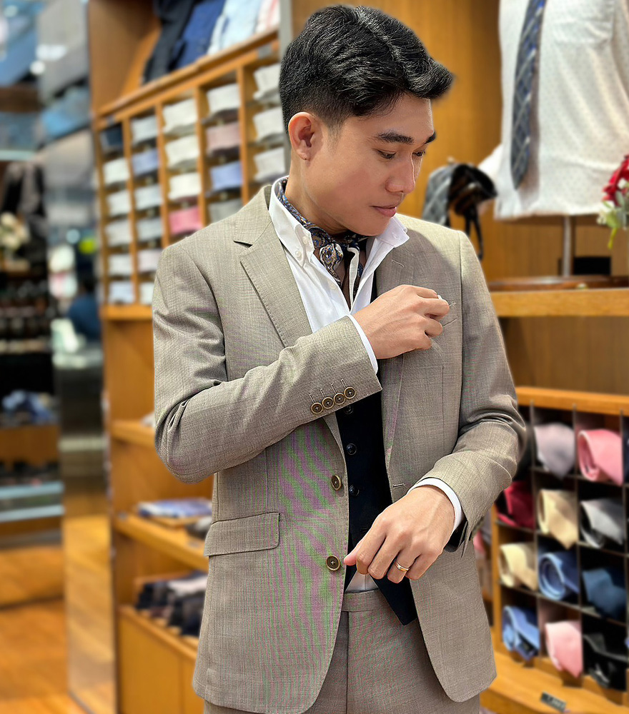 ［SOLOTEX SKINNY SUIT］ คุณโต้ง  @CENTRAL WORLD