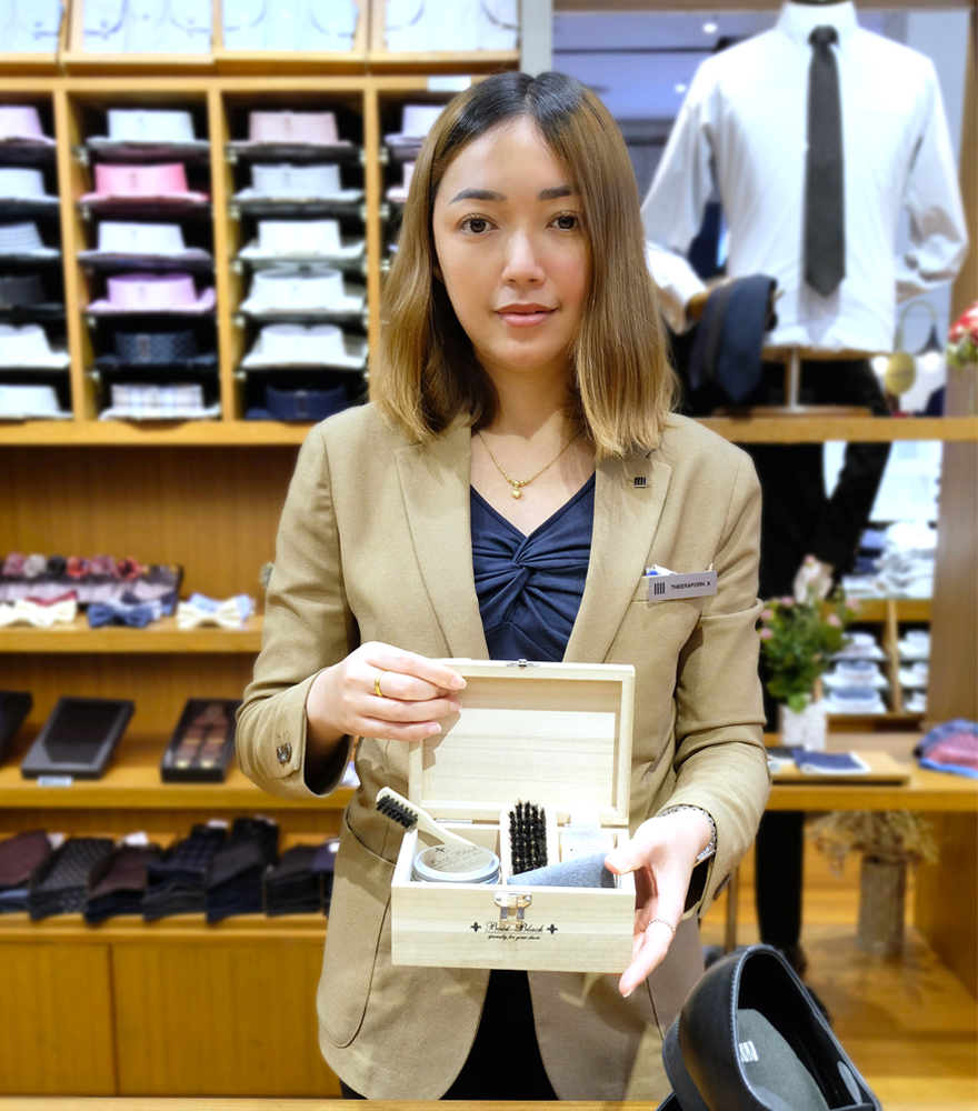 ［SHOES CARE SET］ คุณจอย  @CENTRAL WORLD
