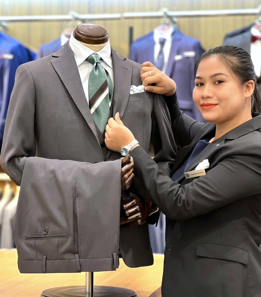 ［NEW ARRIVALS SUIT］ คุณออย @THE MALL BANGKAE DEPARTMENT